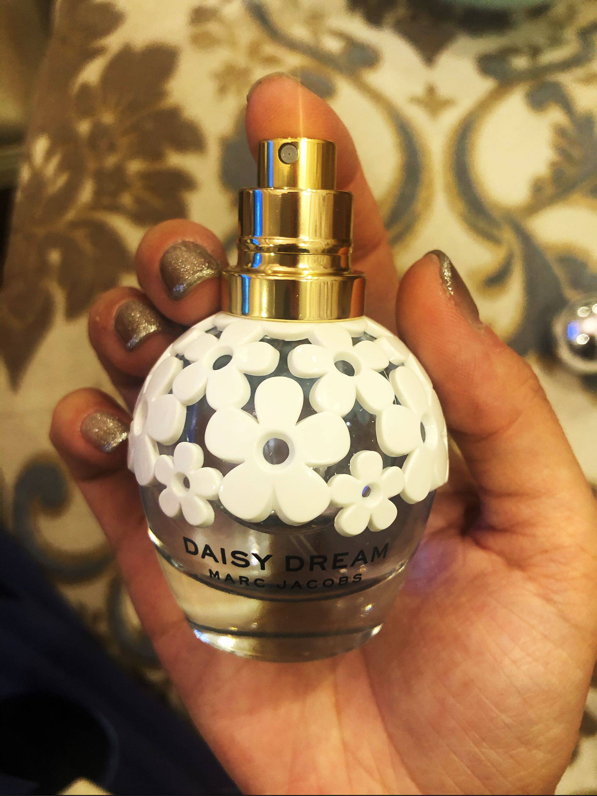 莫杰雏菊梦境淡香氛30ml质量怎么样好不好用，一个月使用感受_搜券