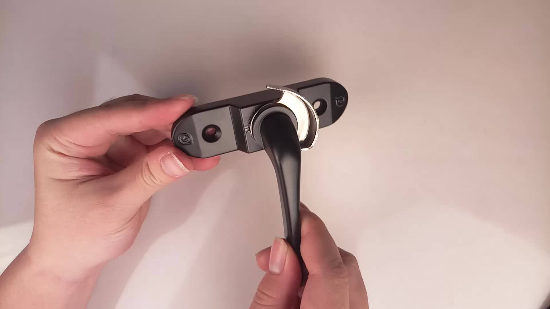 Sliding Aluminum Alloy Door And Window Vent Push pull Crescent Sash