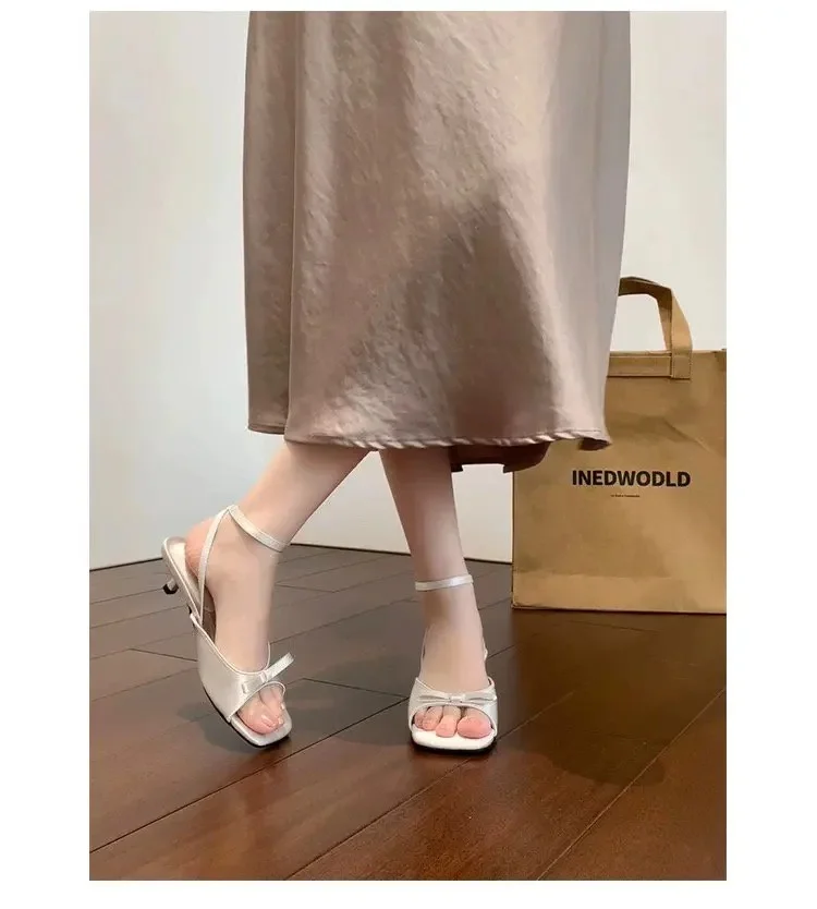 Summer slippers with bow with a strap, 2024 years