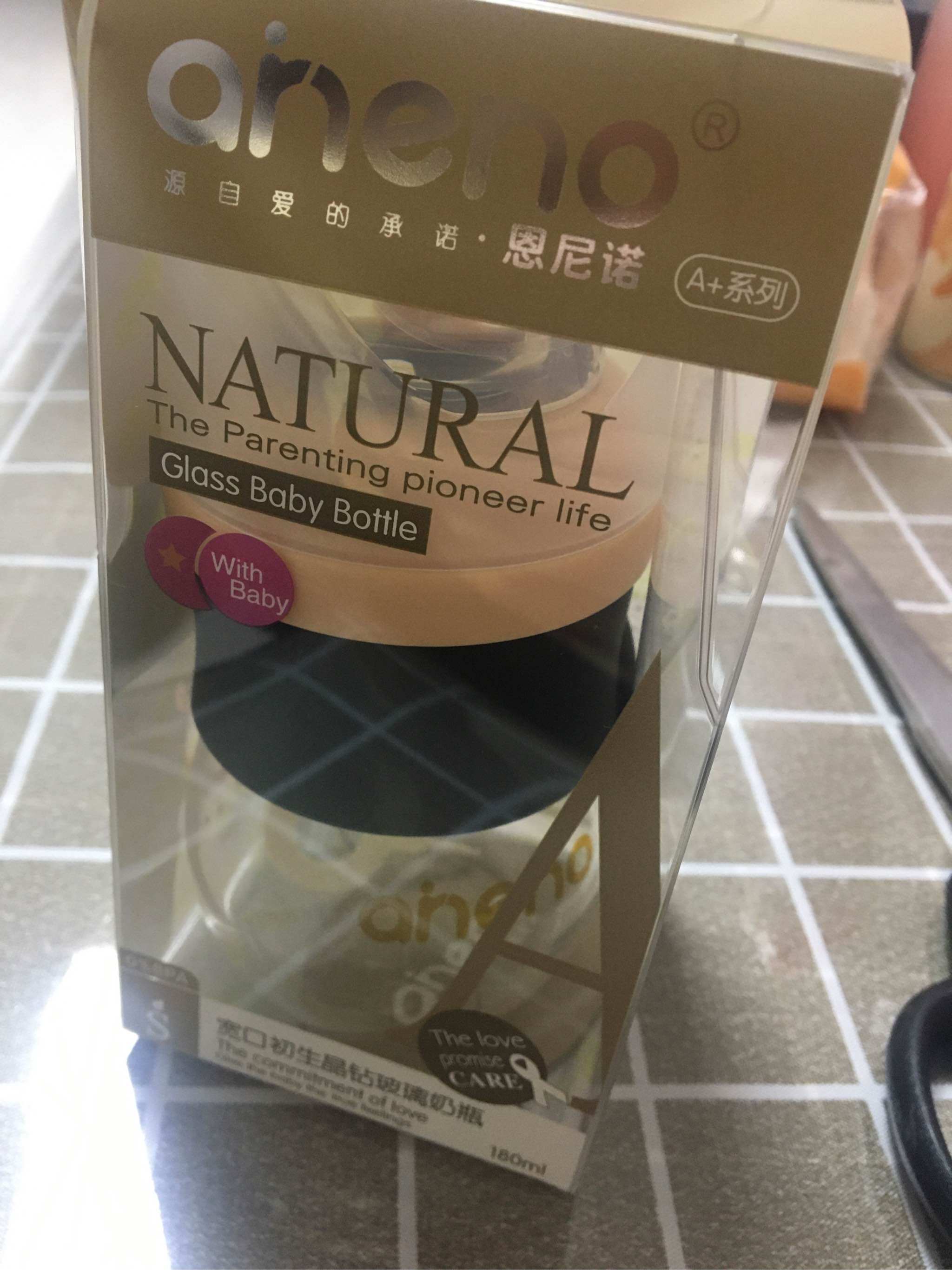 新生儿专用小奶瓶怎么样？质量如何，安全吗，真实使用感受_搜券