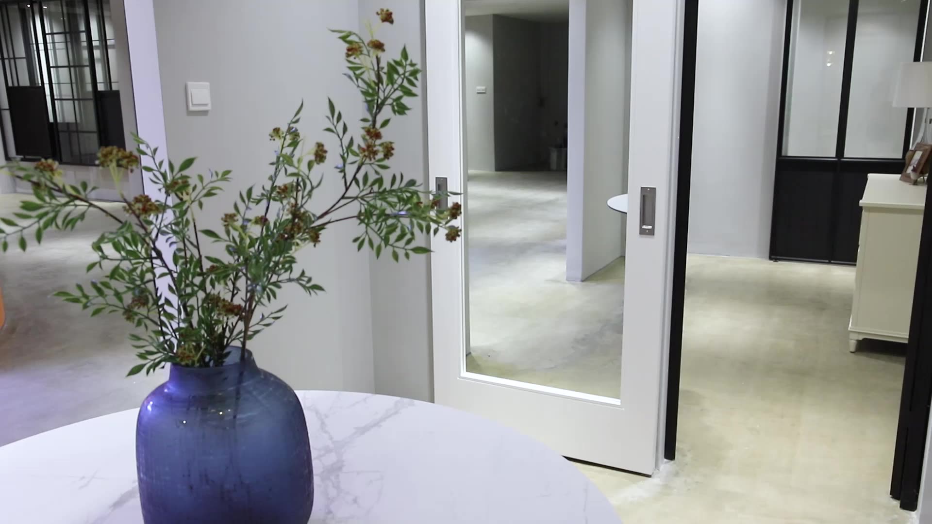 Hampton Inn Mirror Sliding Barn Doors For Bathroom And Closet With