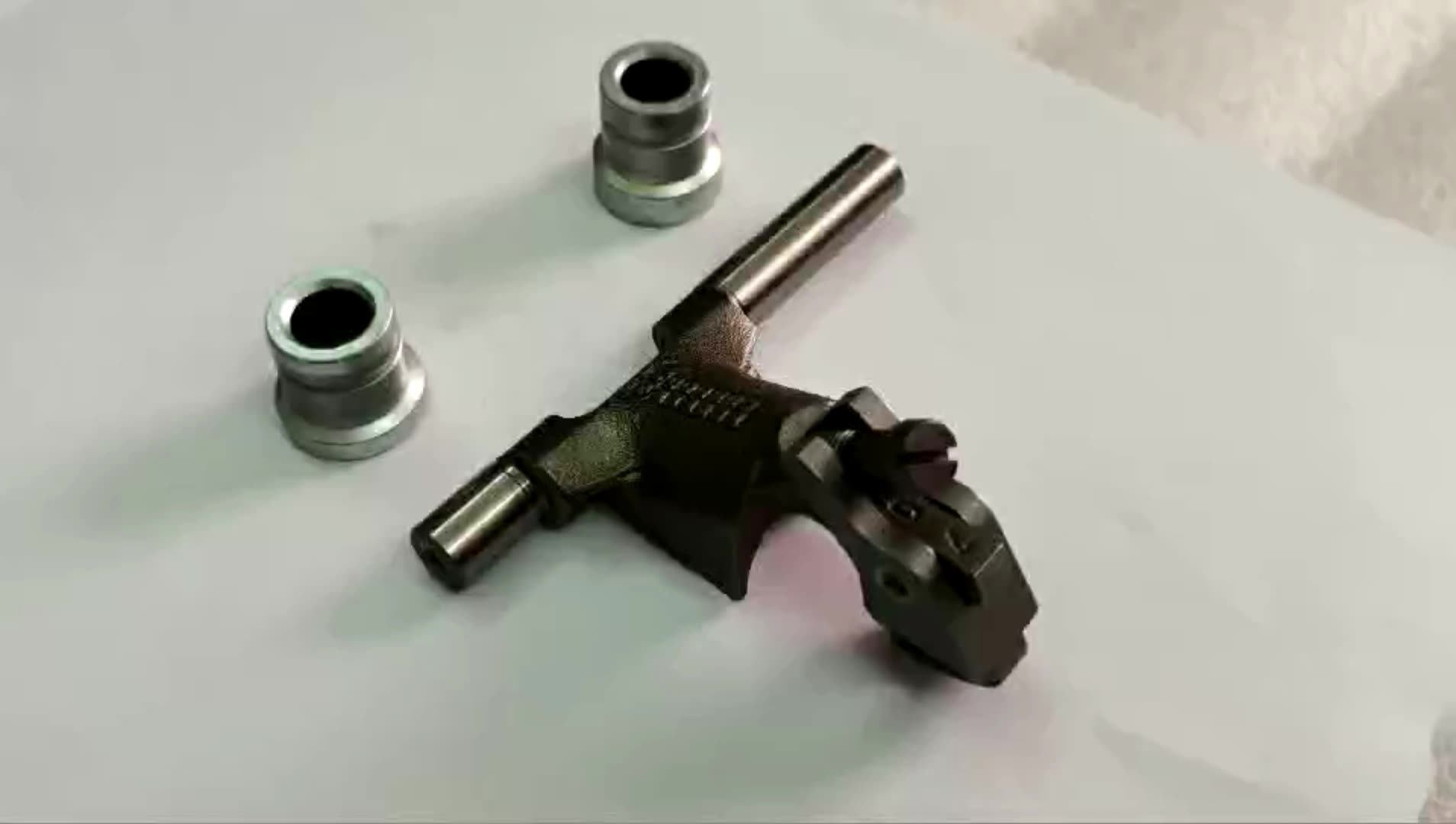 1542006920 Swivelling Lever Fuel Pump For 1542044400 1542044300