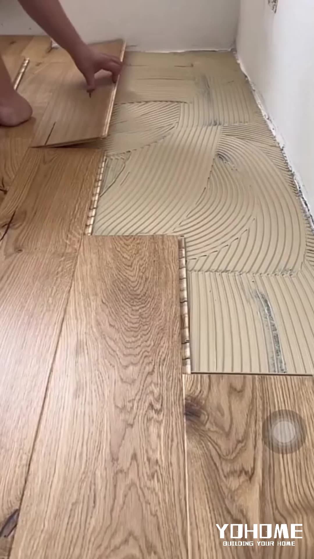 China Indoor Hard Wood Floorboard Herringbone Floating Floor Oak Solid