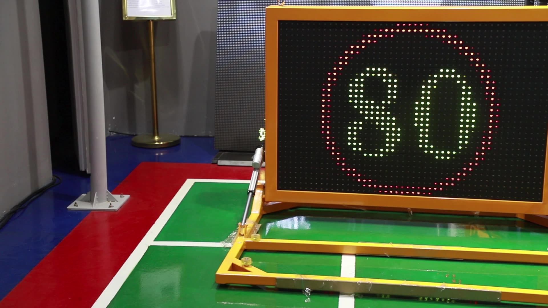 Trailer Led Portable Vms Dynamic Message Sign Mobile Electronic Board ...
