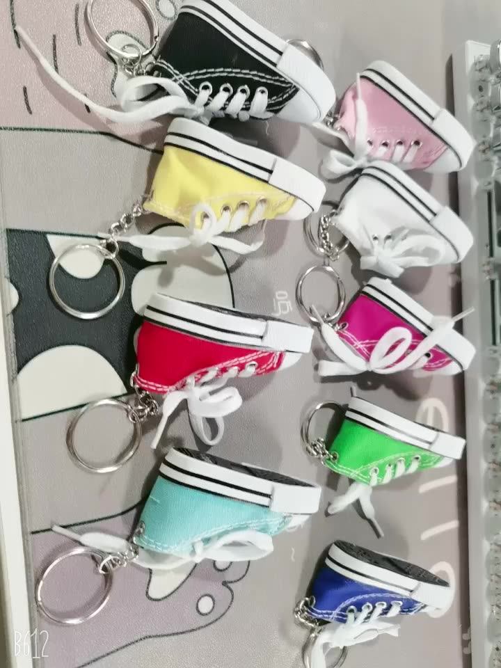 Llavero De Zapatos Mini Tennis Shoe Canvas Sneaker Keychain 3d Kids And
