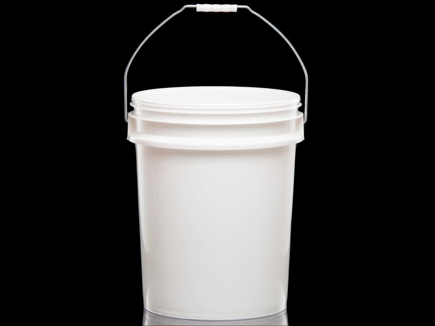 ведро пластиковое (с крышкой). ведро с герметичной крышкой, 20 л, цвет белый. круглое ведро с белой крышкой, с металлической ручкой тара. ведро строительное 20 литров с крышкой. Tts ведро пластиковое 20 литров.