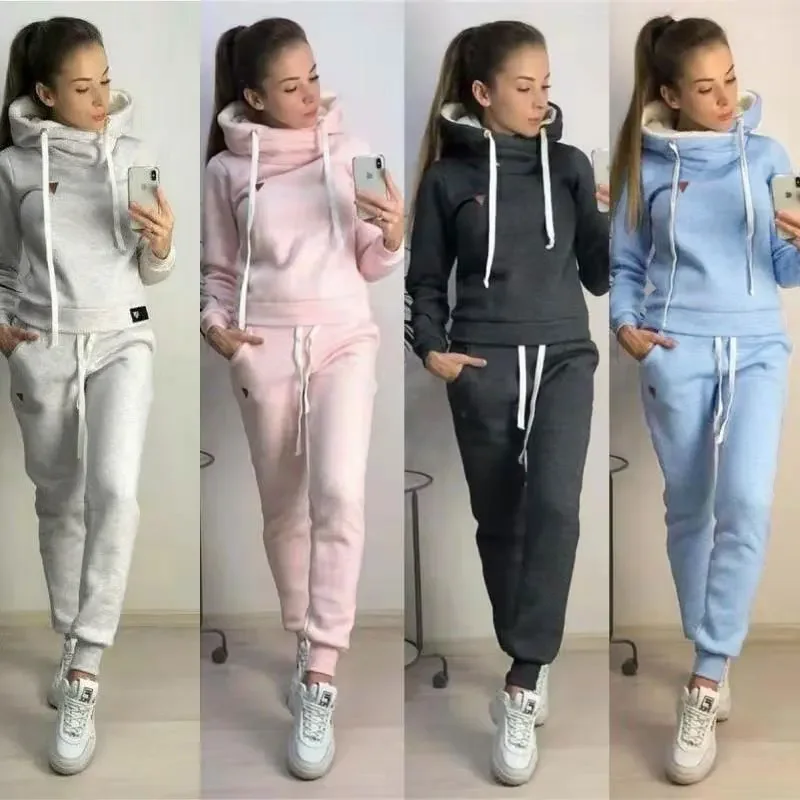 9531#2024 Fall/Winter European and American Women's Wear Explosions Fleece Fashion Leather Seal Long Sleeve Hooded Leisure Sports suit