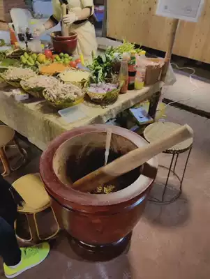 Yunnan Dai Chung chicken feet Chung cold salad Chung cucumber wooden mortar Thai solid wood Chung mortar pounding medicine device No 5-13