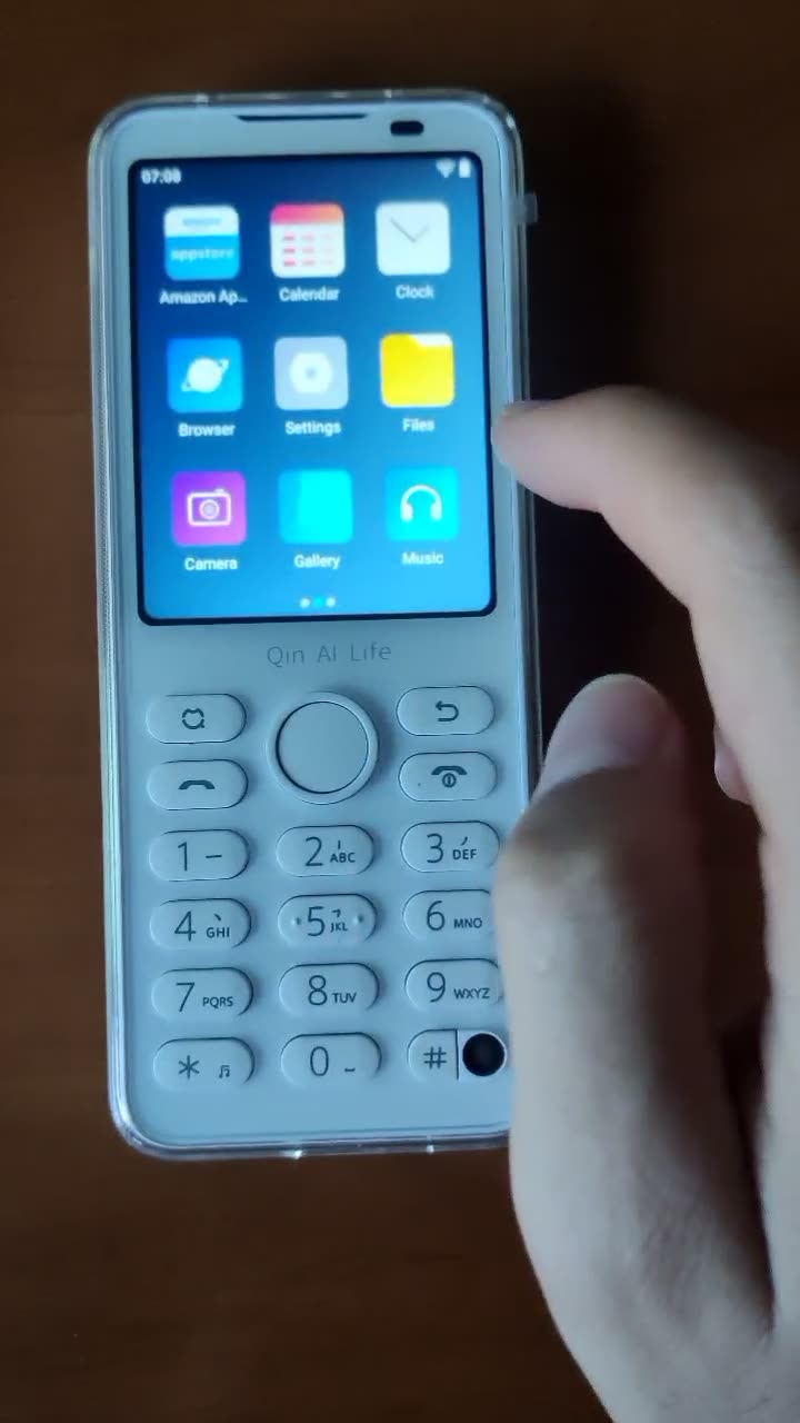 New Qin F21 Pro Smart Touch Screen Phone Wifi +2.8 Inch 3GB