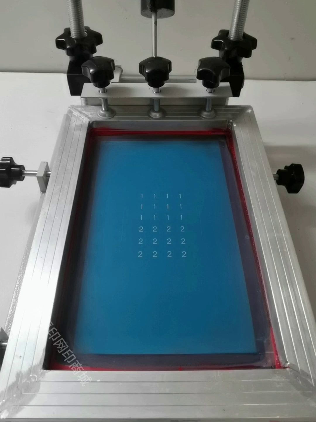 手残党也可成为印刷大师？这个款半自动丝印机让梦想成真!