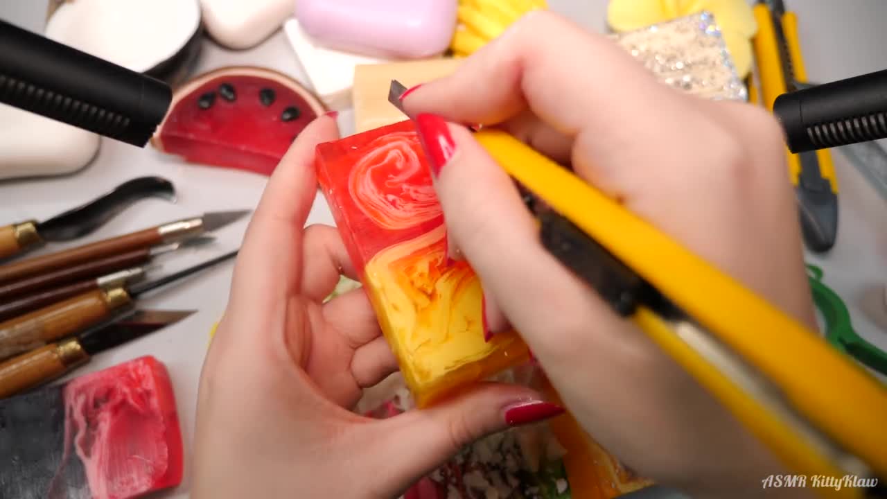 KittyKlaw吉蒂妹切割肥皂