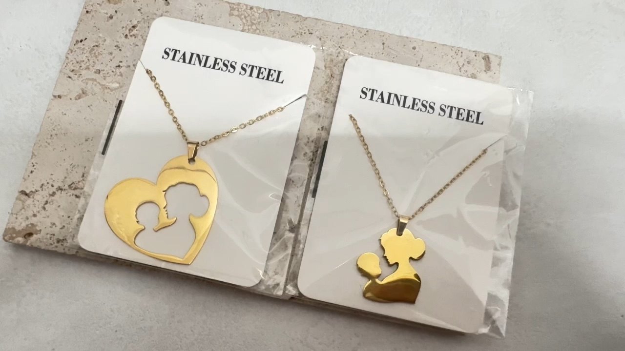 Mother's Day Gift Mom Hugging Baby Necklace in 18k Gold