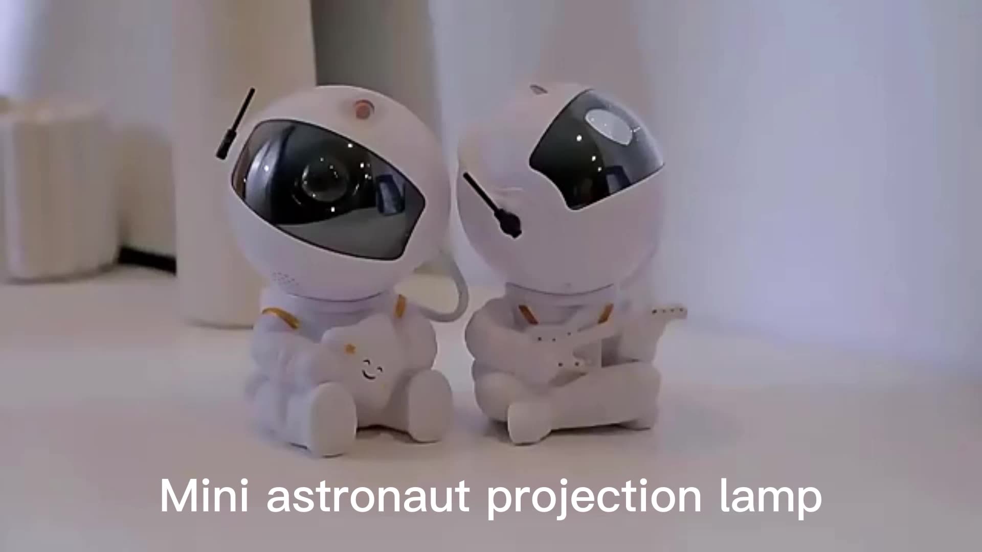 Starry Sky Projection Lamp - Rotatable Spaceman Night Light