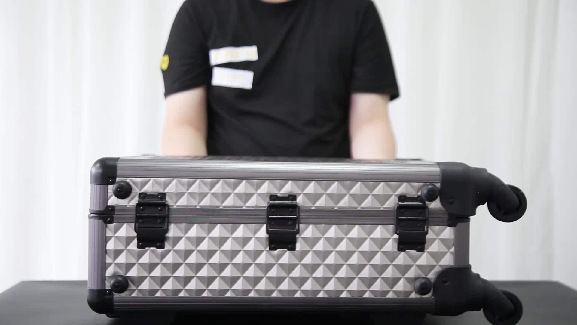 Best Quality Aluminum Portable Cosmetic Case With Lights Mirror Trolley Aluminum Beauty Case