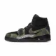 AV3922-003 F1 Warehouse Shoe Box Broken Broken