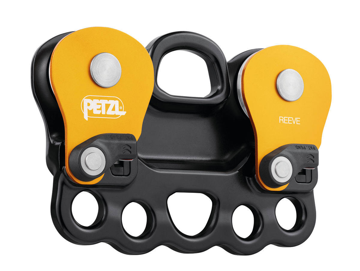 The French climbing PETZL REEVE cross-border rescue transport pulleys are built with two pulleys with force plates