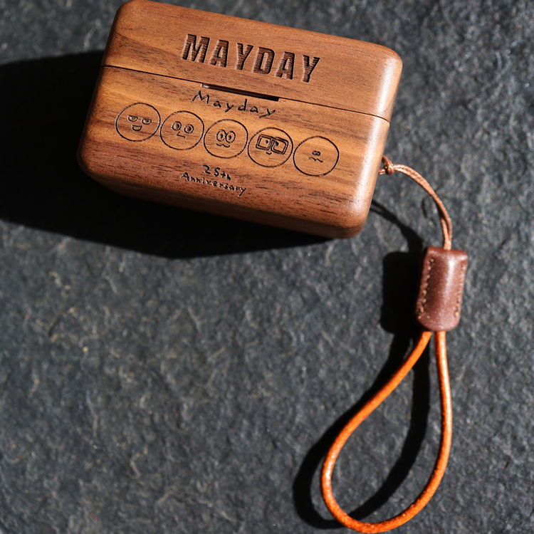 Playable Walnut Wood Imported from North America, Suitable for Soundcore Aeroclip Ear Clip-On Bluetooth Headphones, Bluetooth Imported Real Wood Headphone Protective Case