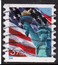 U.S. Letter Sales Stamp 2006 Flag and Statue of Liberty (face value 39 no teeth on top and bottom)