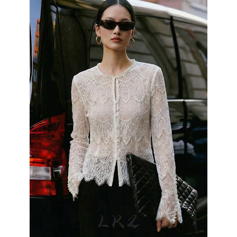 European High-End White Lace Hollow-Out Shirt for Women, New Spring Style, Light Luxury, Premium Feel, Thin Design, Age-Reducing, Slimming Top
