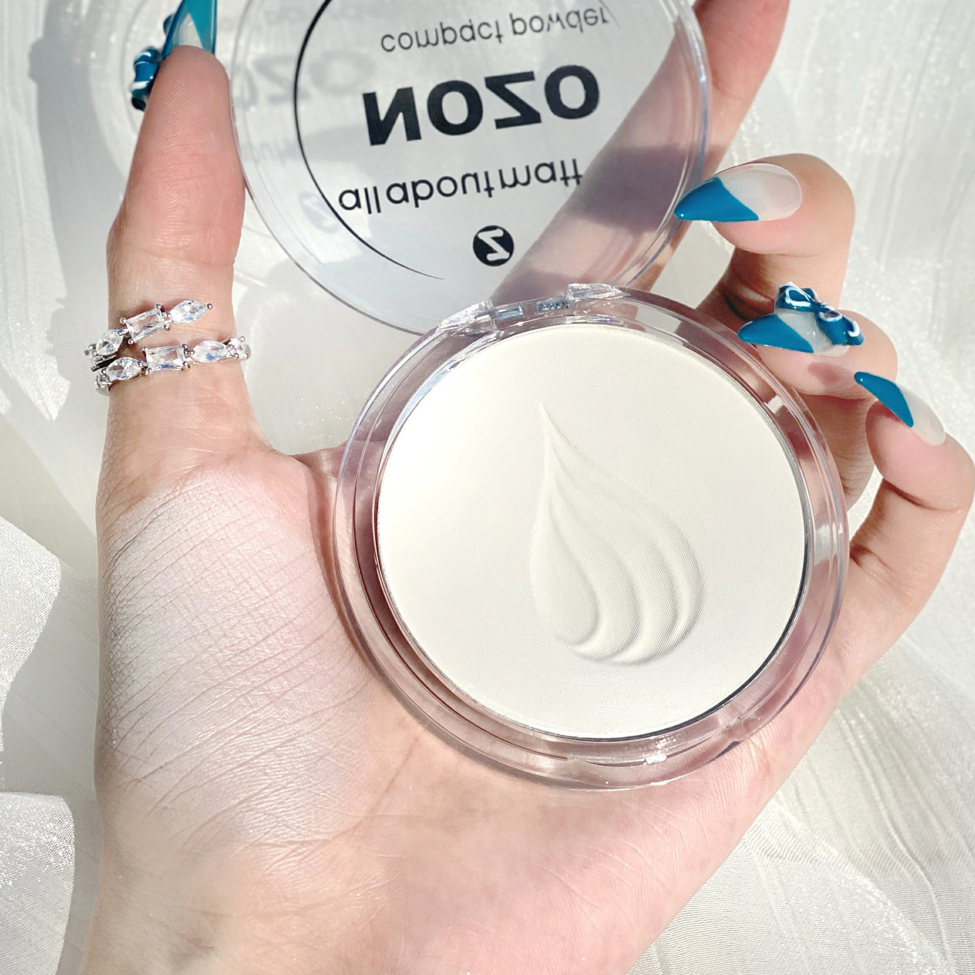 Weiya recommends loose powder, setting powder, powder cake, oil control, long-lasting concealer, waterproof, anti-sweat, no makeup, student parity honey powder