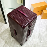 Соус фруктовой пурпурной лапши толстой модели