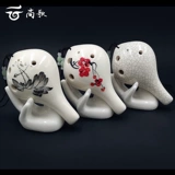 6 отверстий 12 отверстий Овальный Будда Рука держит белый керамический гуньян белый фарфоровый фарфор