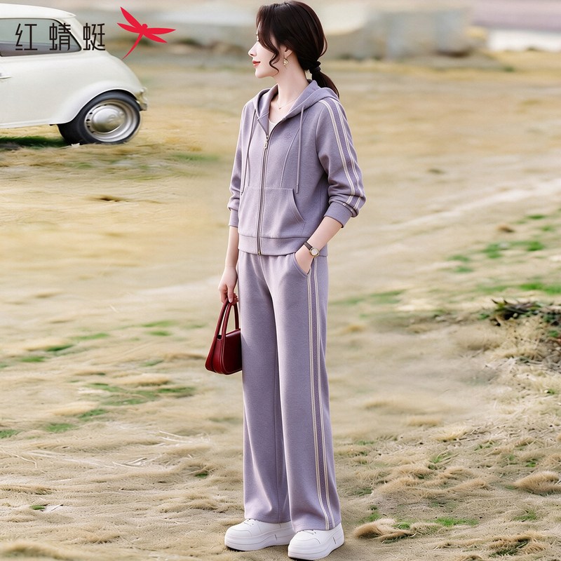 Red Dragonfly Mom's Sportswear Set for Women, Spring and Autumn 2026 New Fashionable Loose Slimming Cardigan Sweatshirt Two-Piece Set Red Dragonfly Mom's Sportswear Set for Women, Spring and Autumn 2026 New Fashionable Loose Slimming Cardigan Sweatshirt Two-Piece Set