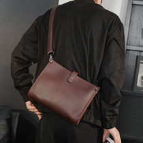 New Korean version of mens bag trendy small bag mens retro shoulder bag Messenger bag casual bag diagonal bag trendy bag