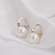 Hong Kong (designer) RVY 2021 new earrings female pearl earrings temperament advanced earrings tide