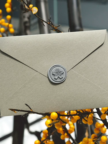 Белая элитная открытка, делается под заказ