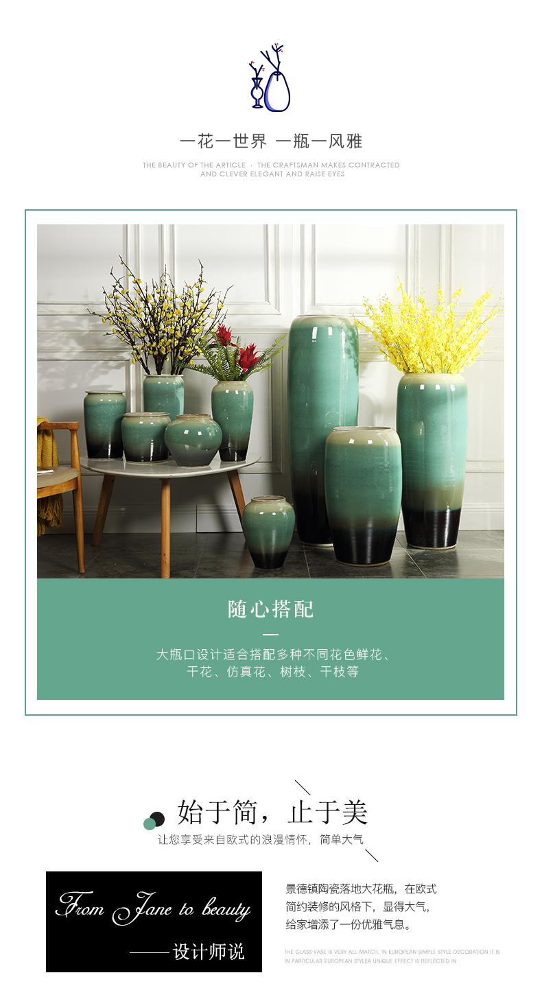 Jingdezhen ceramic vase of large modern European sitting room hotel villa, dried flowers, flower arrangement, adornment is placed