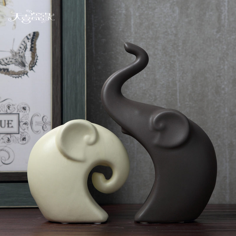 The Nordic idea of modern living room TV cabinet a pair of home decoration ceramic elephant furnishing articles contracted porch decoration