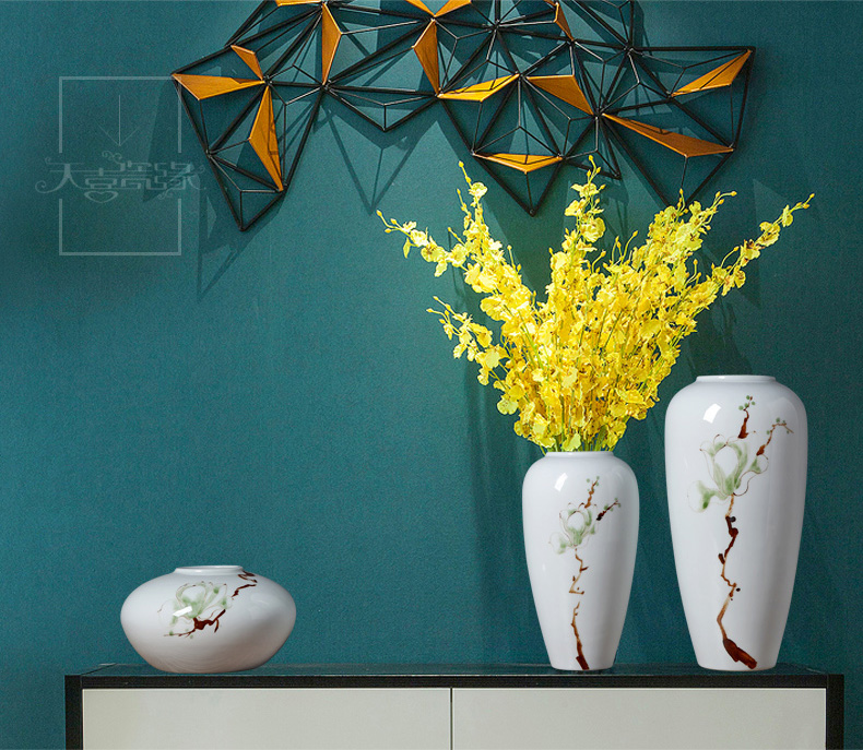 Modern new Chinese style ceramic vase furnishing articles sitting room TV cabinet table flower vase creative decorative dried flowers