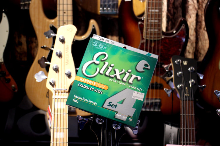 Elixir Elix Bass 5th String 14782 Coated 4th String 14677