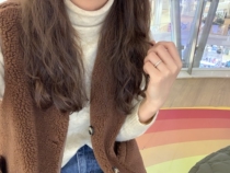 A Little Orange cotton candy-like soft skin-friendly turtleneck oat sweater