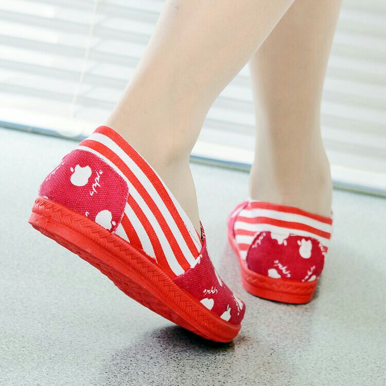 Mùa thu mới cũ Bắc Kinh giày vải giày đơn của phụ nữ thoáng khí non-slip giày vải làm việc giày lái xe giày một bàn đạp giày lười