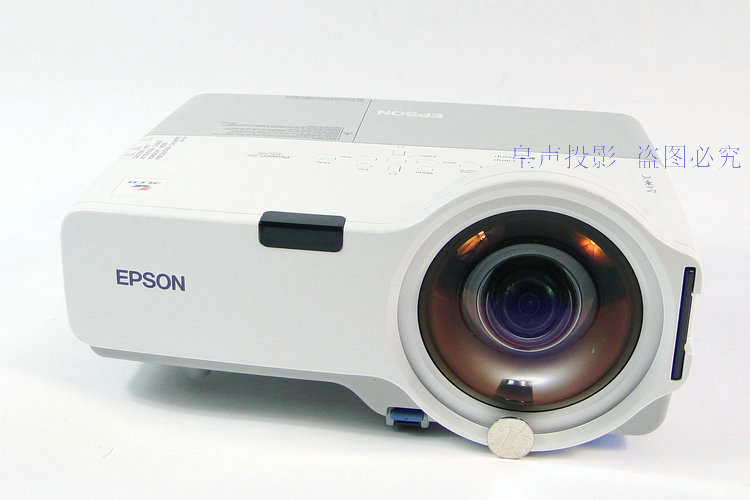 Epson đã sử dụng máy chiếu tiêu cự góc rộng EB-400W / 410W Máy chiếu HD thương mại và thương mại 720P