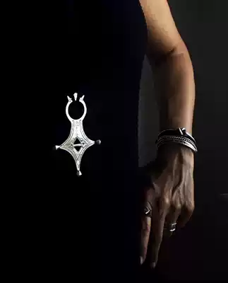 North African nomads Tuareg Cross Old Silver Pendant Old Silver Accessories DIY Live Live