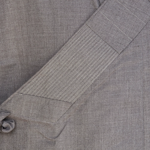 Служба монаха в пыли монаш