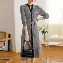 Maje Koce spring new dress womens v-neck long-sleeved high-waist retro black and white corrugated long skirt elegant and slim