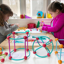 Childrens toys for boys 2021 new ocean assembly building blocks three-dimensional model teaching aids Monteshi early education puzzle women