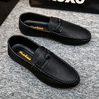 D826 Black