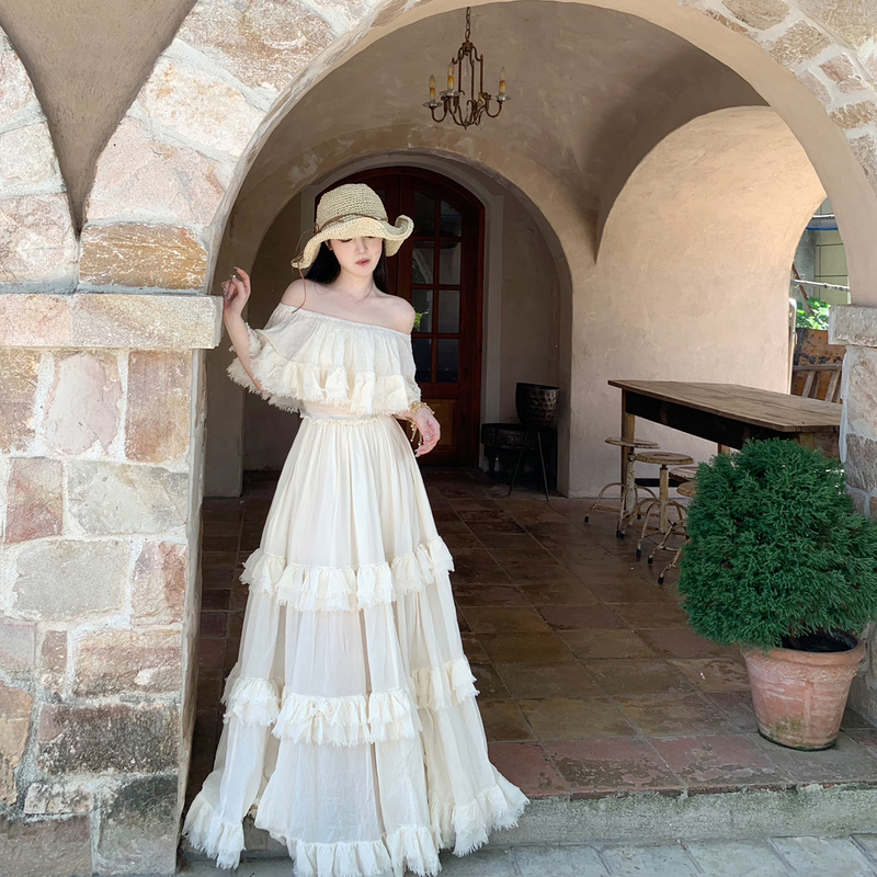 Hi Momo【Chiang Rai Dance】(Reversible) Lace-Trimmed Dress with a Large Hem for Vacation Photoshoots and Long Dresses
