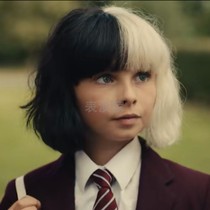 Black & White Magic Woman Kuila Cos Wig Childrens Movie Real Rock Princess Half Black Half White Female Roll Hair Headgear