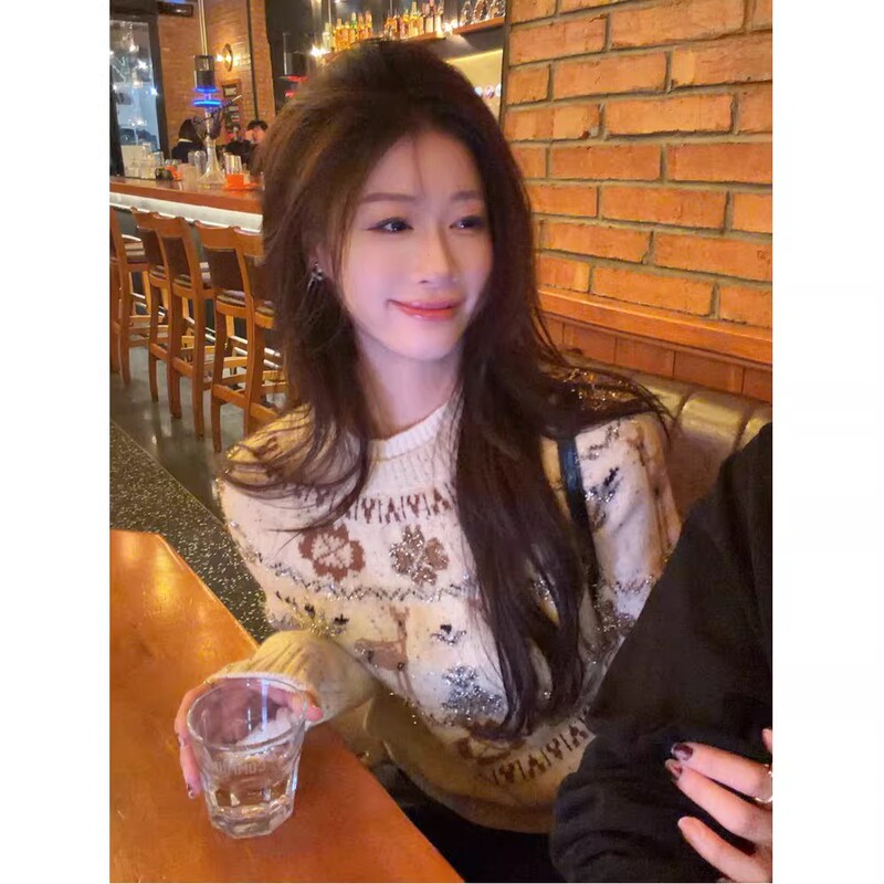 Christmas Deer Jacquard Shimmer Long-Sleeve Knit Sweater, Age-Reducing Pullover Sweater for Women, Winter Thickened Lazy Style Top