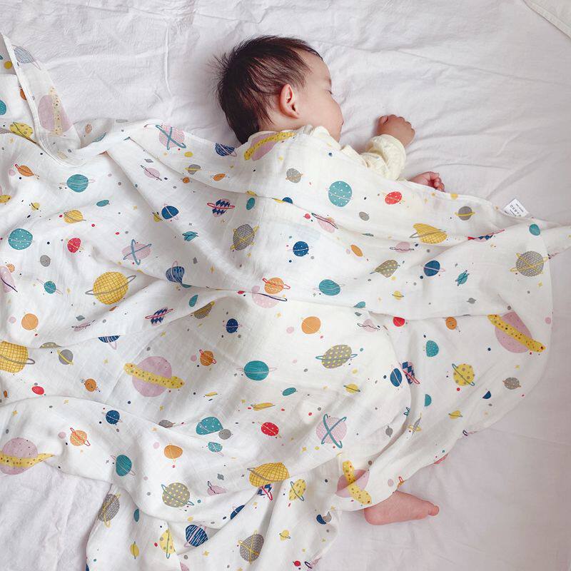 Baby cuddle surrounded by cartoon cover blanket Blanket Bib Bamboo Cotton Bilayer Summer Autumn Winter New Baby Boy Scarves-Taobao