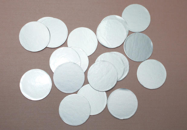 Food Cosmetics Pesticide Oil bottle sealing film Induction sealing film Aluminum foil sealing gasket Aluminum foil sheet