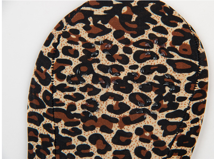 Mùa xuân và mùa hè leopard vớ vô hình ladies mùa hè băng lụa không có dấu vết thuyền vớ nữ siêu mỏng nông miệng silicone anti-skid vớ