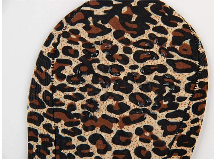 Mùa xuân và mùa hè leopard vớ vô hình ladies mùa hè băng lụa không có dấu vết thuyền vớ nữ siêu mỏng nông miệng silicone anti-skid vớ tất cổ ngắn