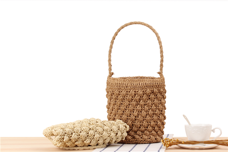 Sac De Loisirs En Paille De Seau Mignon Tissé À La Main Cylindrique20 * 14cm display picture 2